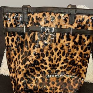 Guess purse!